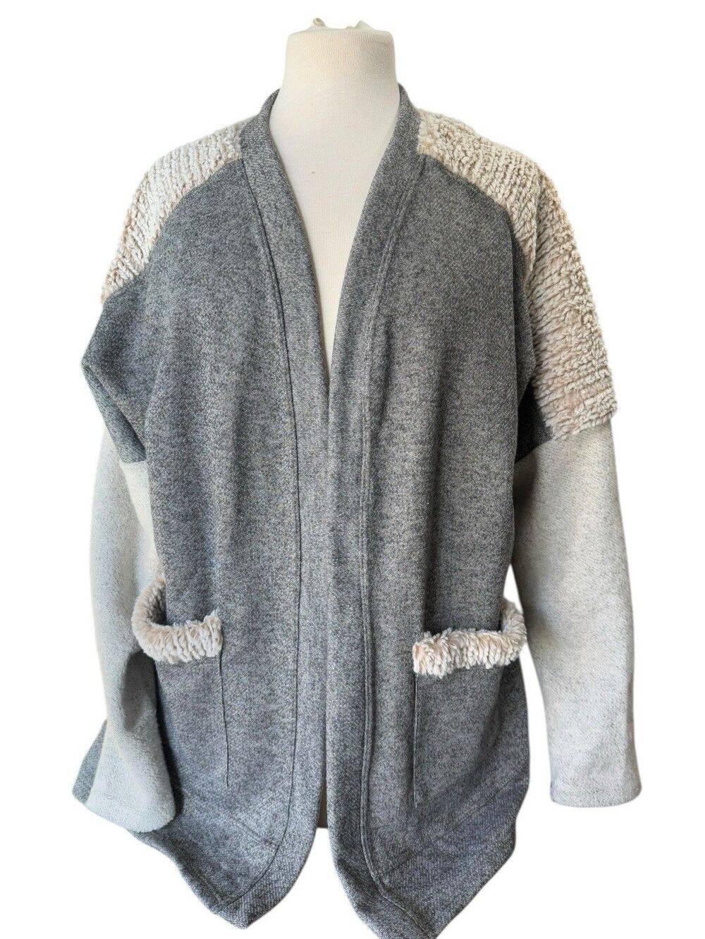 Anthropologie AMADI  Women Medium Open Cardigan Mixed Media Knit Sherpa Gray EUC
